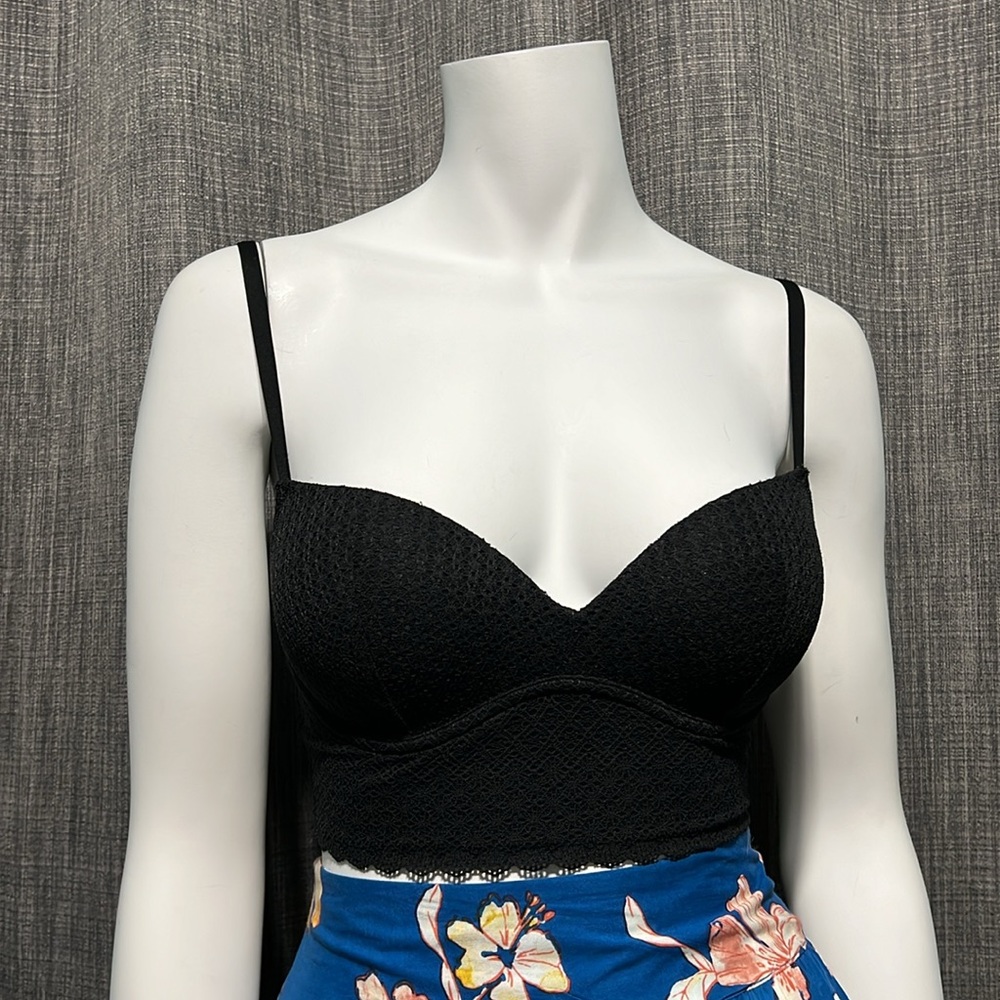 Victoria’s Secret Body by Victoria No Wire Padded Bralette Black Lace 32C